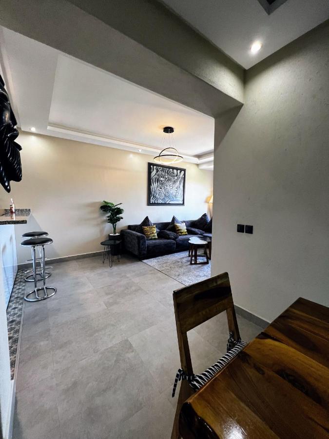 מרקש Moderne, Lumineux & Spacieux Avec Balcon -Central -Wifi-Smart Tv-Clim מראה חיצוני תמונה