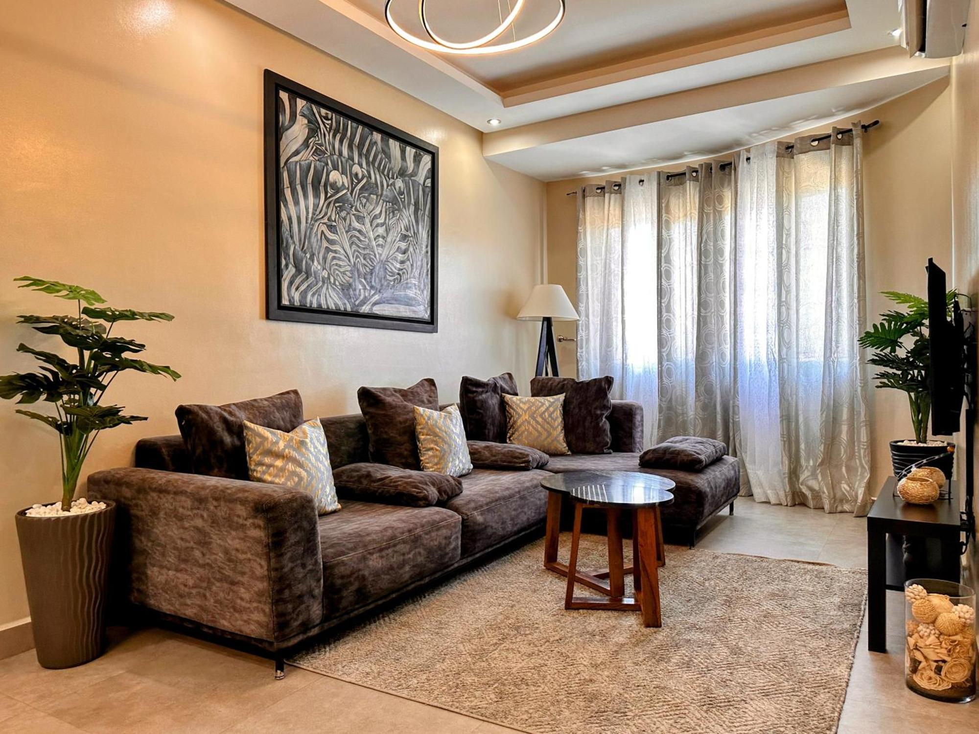 מרקש Moderne, Lumineux & Spacieux Avec Balcon -Central -Wifi-Smart Tv-Clim מראה חיצוני תמונה