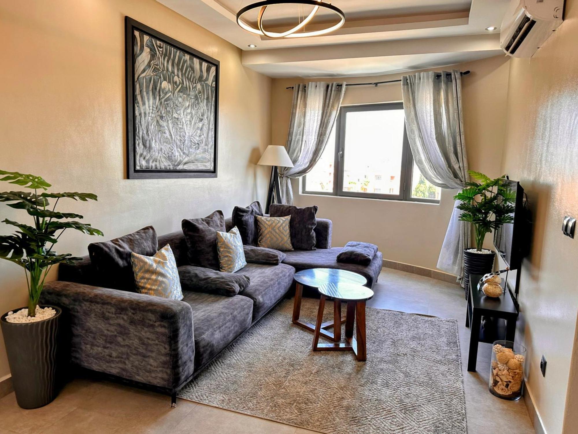 מרקש Moderne, Lumineux & Spacieux Avec Balcon -Central -Wifi-Smart Tv-Clim מראה חיצוני תמונה